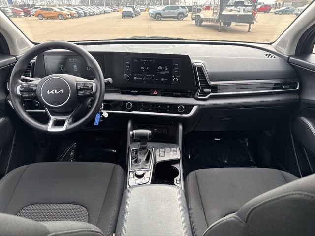 Used 2025 Kia Sportage LX image 46