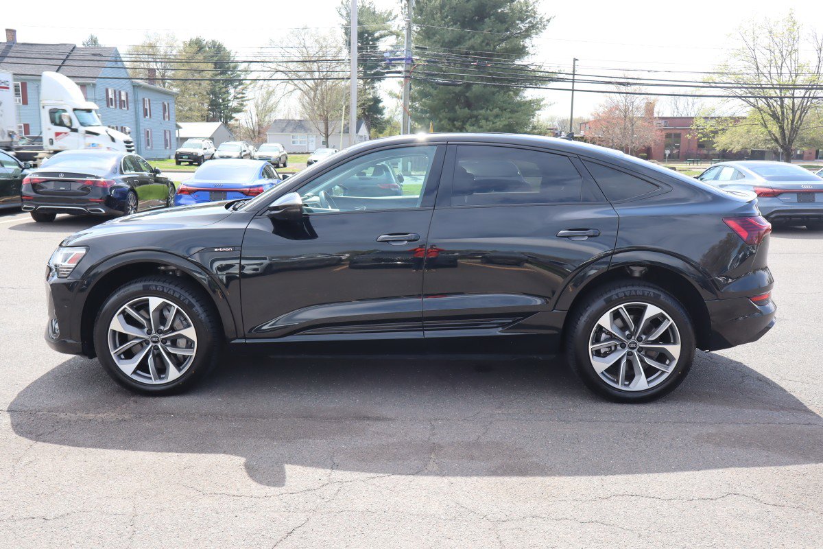 Used 2021 Audi e-tron Premium Plus w/ Premium Plus Package AWD/4WD image 8