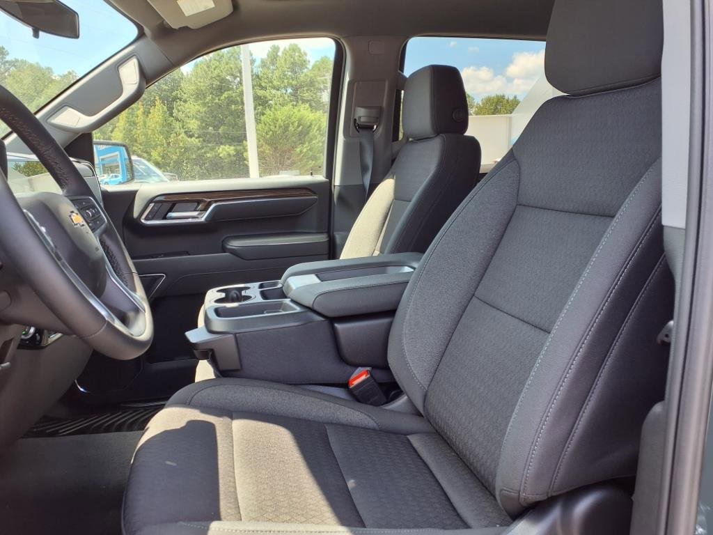 Used 2025 Chevrolet Silverado 1500 LT image 14