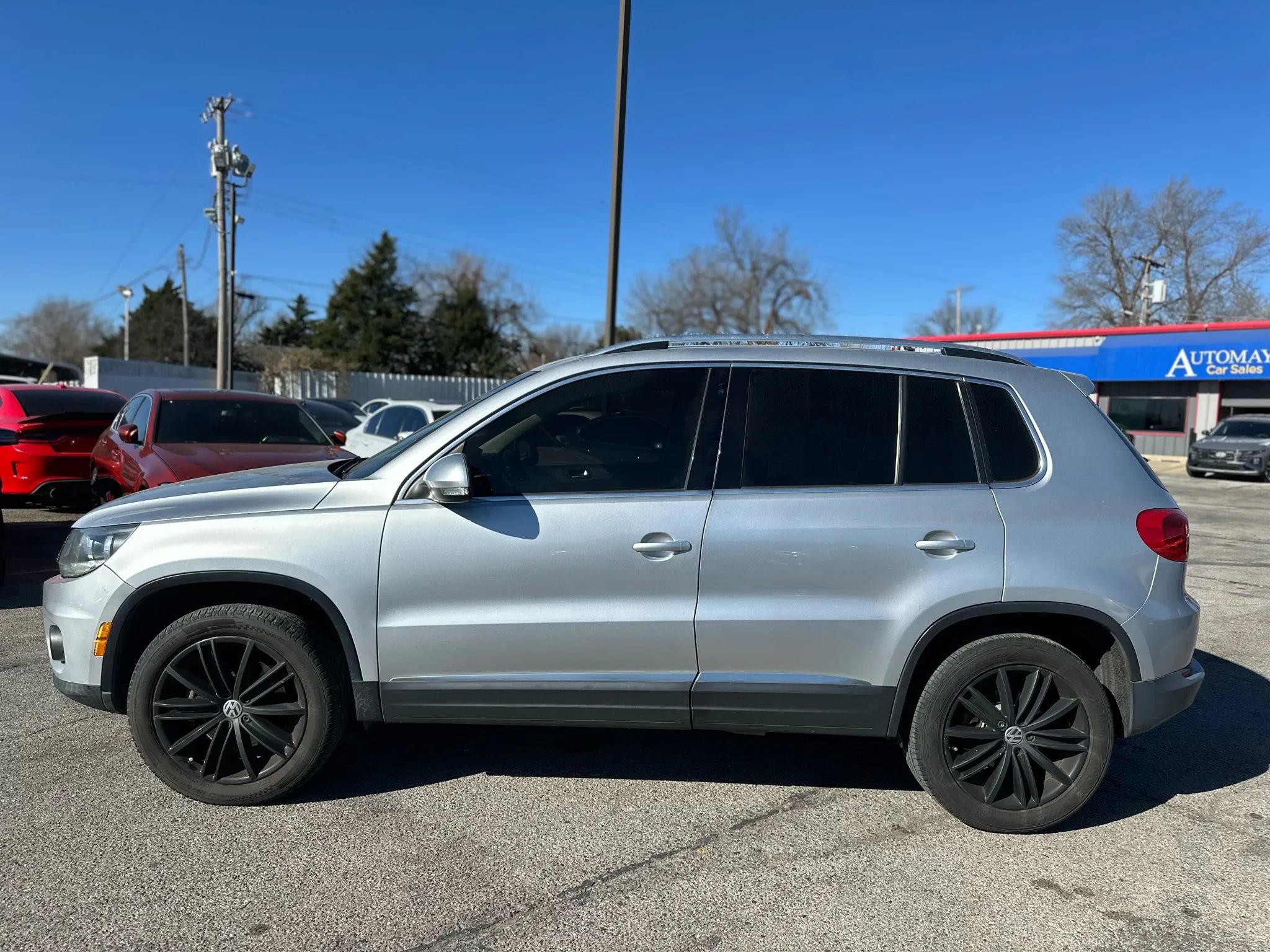 Used 2013 Volkswagen Tiguan SE AWD/4WD image 9