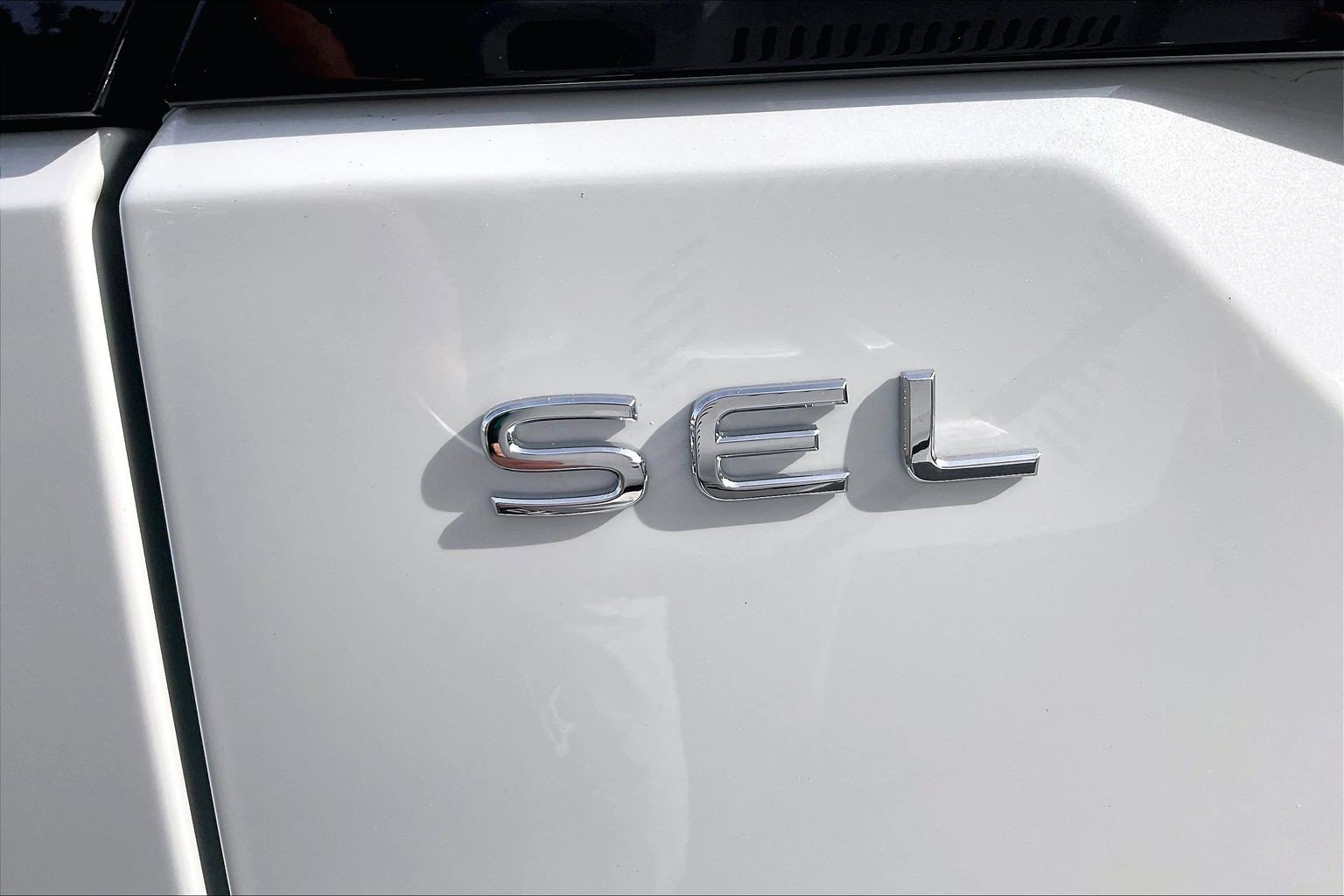 Certified 2024 Volkswagen Atlas Peak Edition SEL AWD/4WD image 31