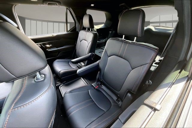 Certified 2025 Honda Pilot TrailSport image 20