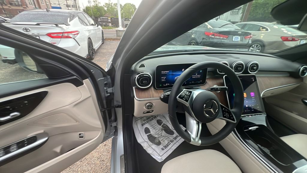 Used 2025 Mercedes-Benz C 300 Sedan image 8