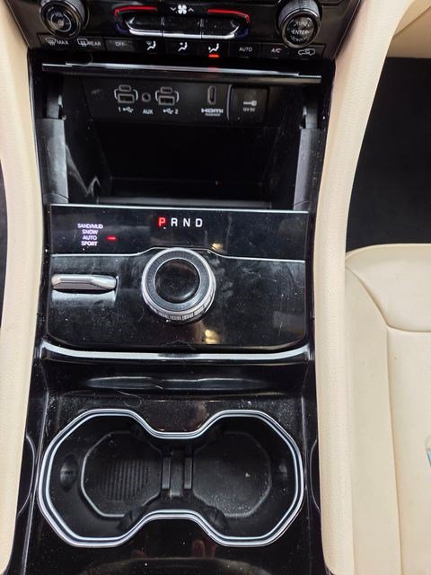 Certified 2023 Jeep Grand Cherokee Limited image 7