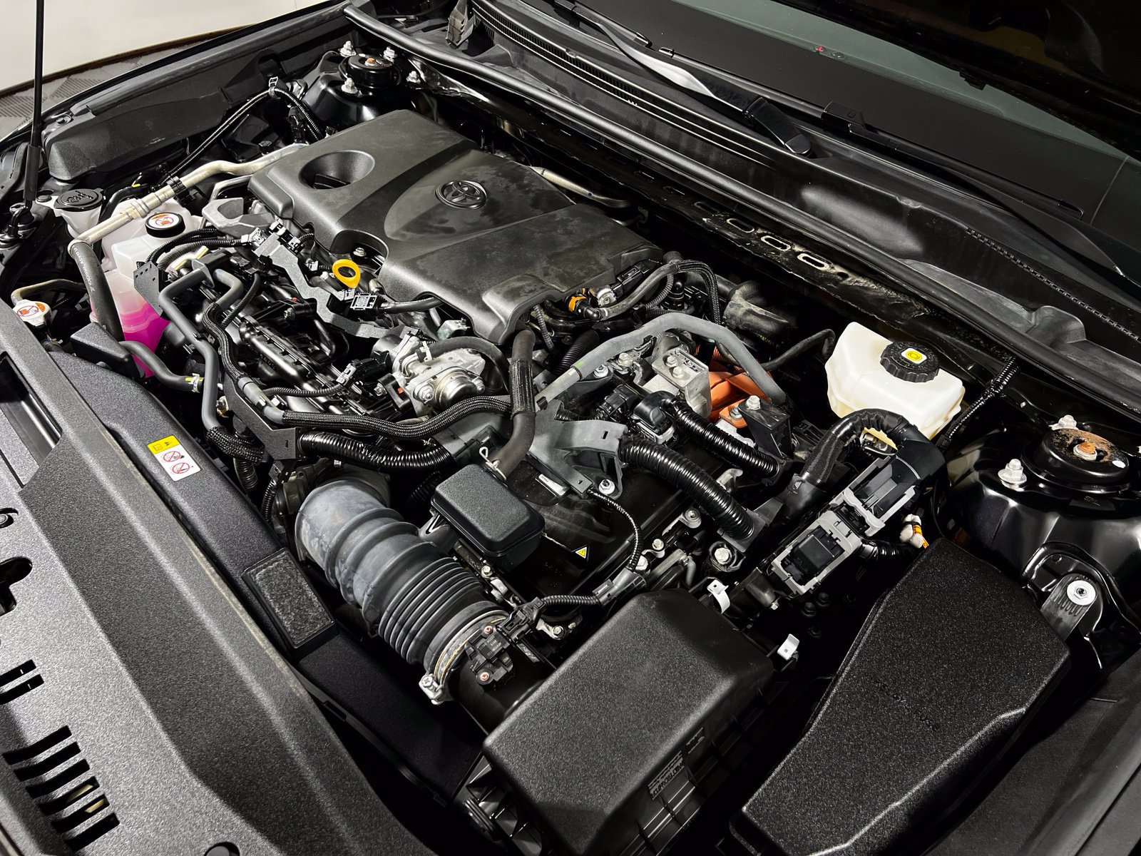 Certified 2025 Toyota Camry LE FWD image 11
