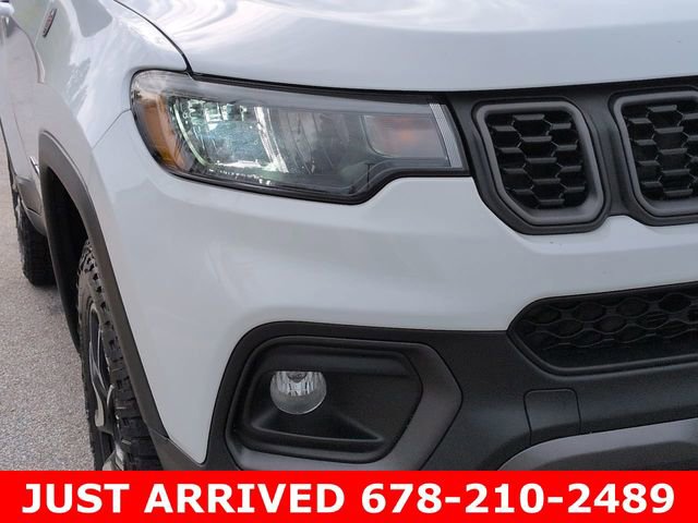 Certified 2025 Jeep Compass Trailhawk image 9