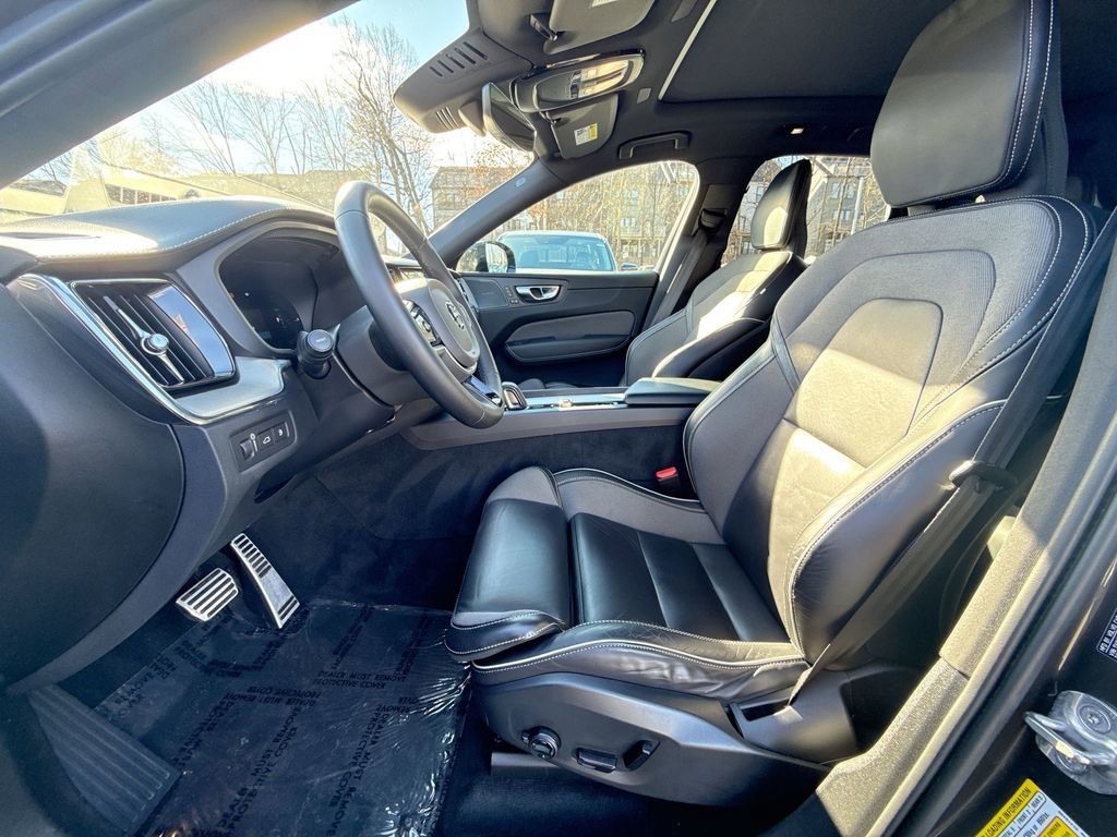 Used 2022 Volvo XC60 T8 R-Design w/ Advanced Package image 13