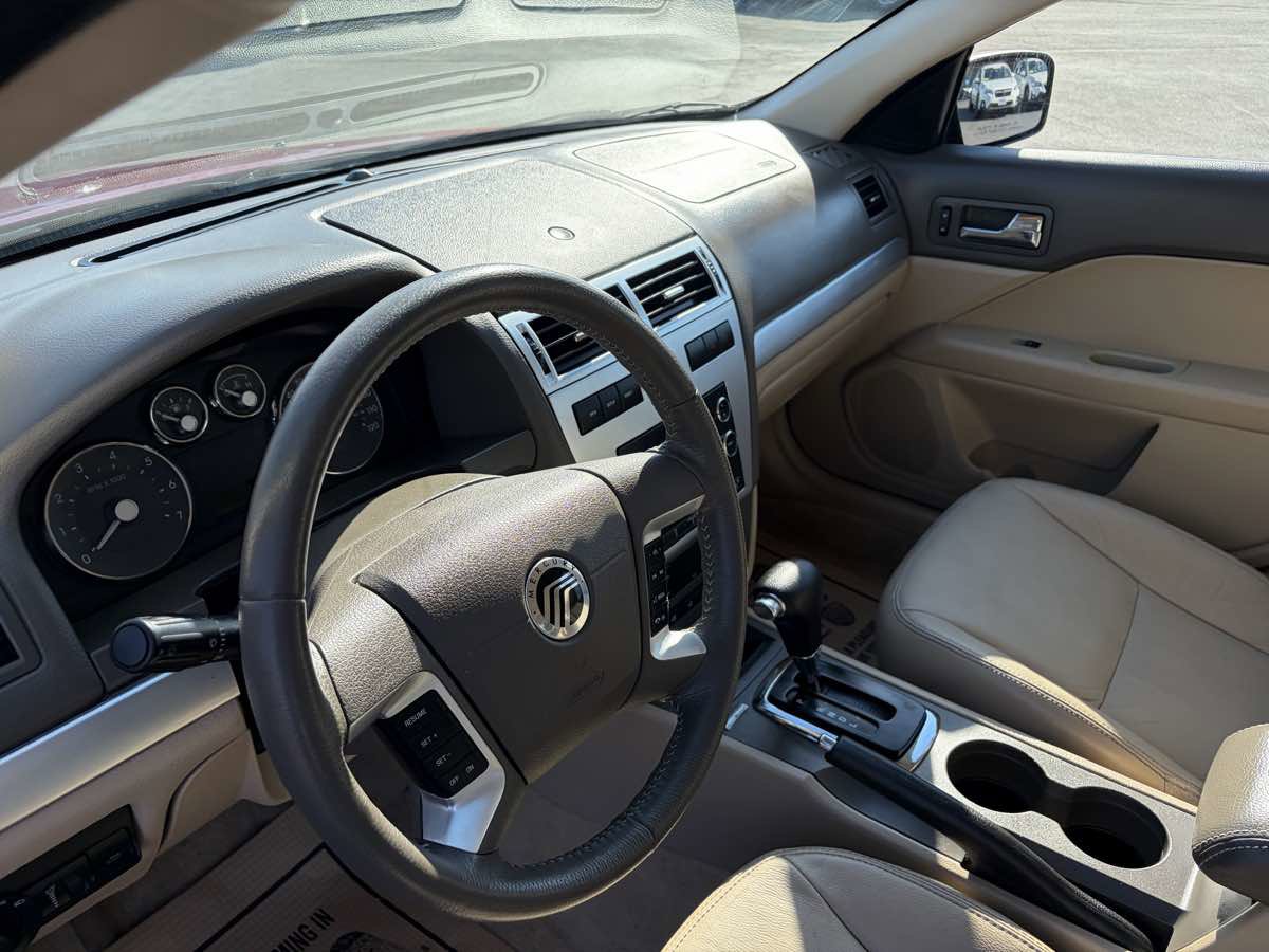 Used 2008 Mercury Milan Premier image 12
