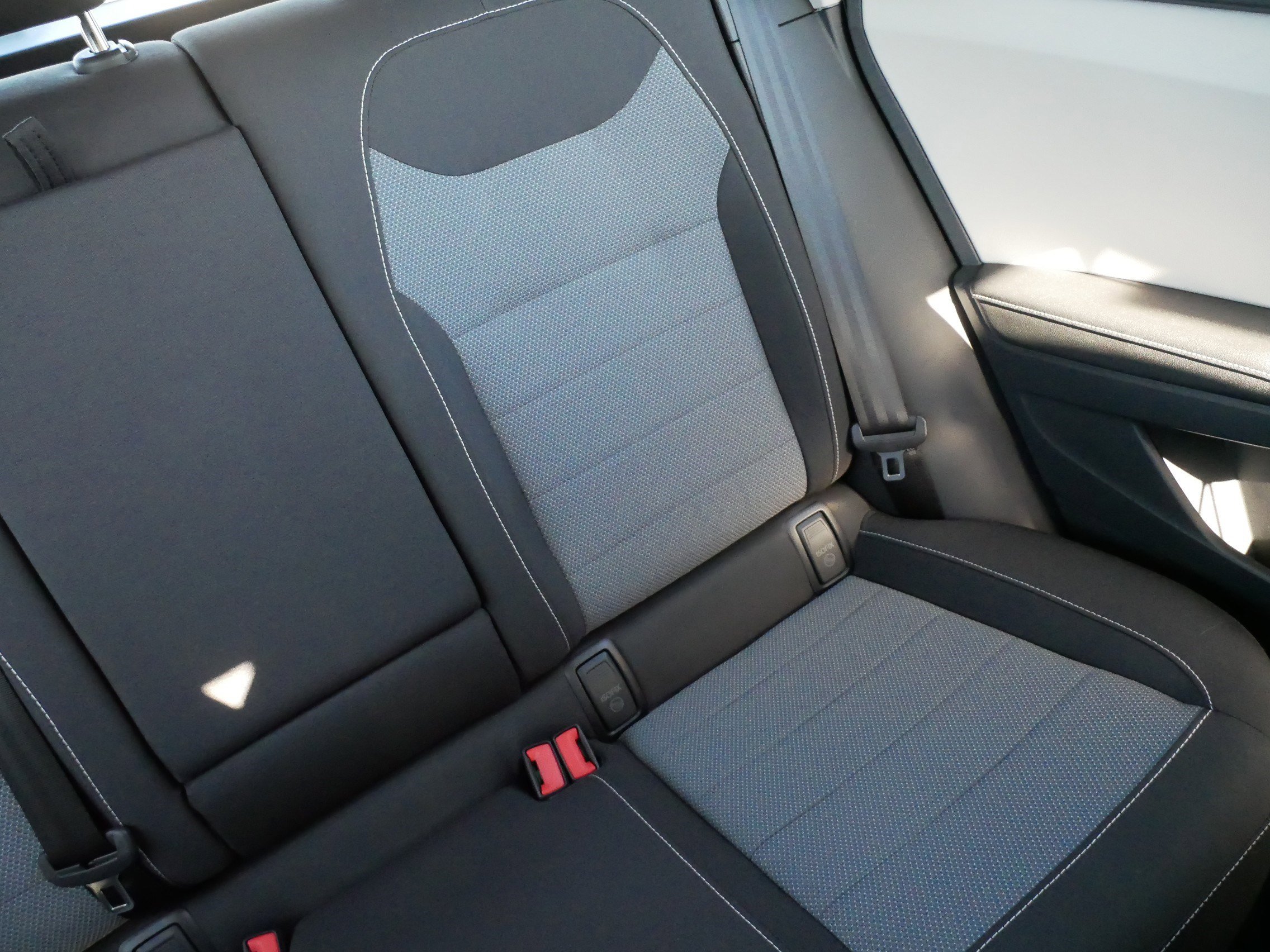 Certified 2025 Volkswagen Taos S image 14