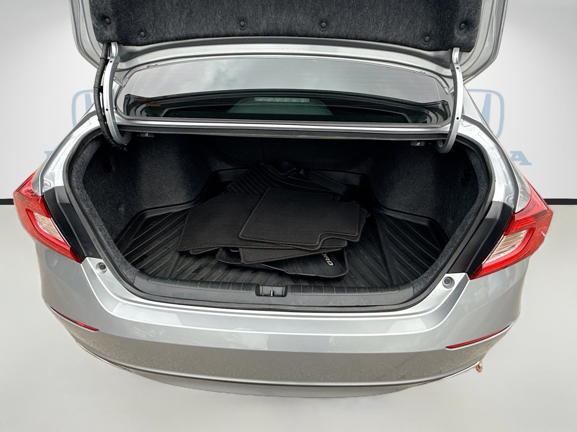 Used 2022 Honda Accord Sport image 25