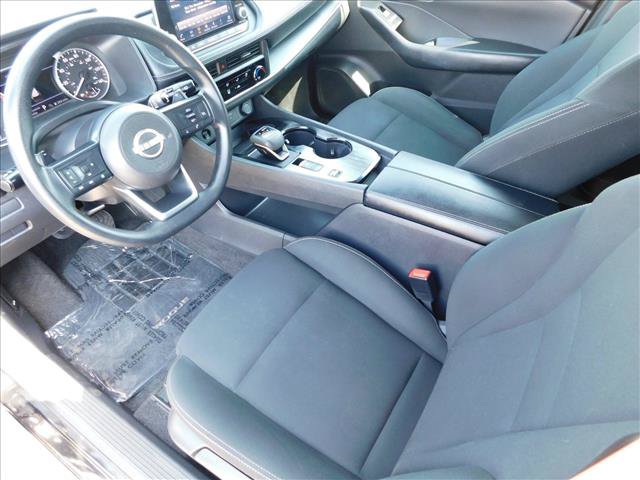 Used 2024 Nissan Rogue S FWD image 16