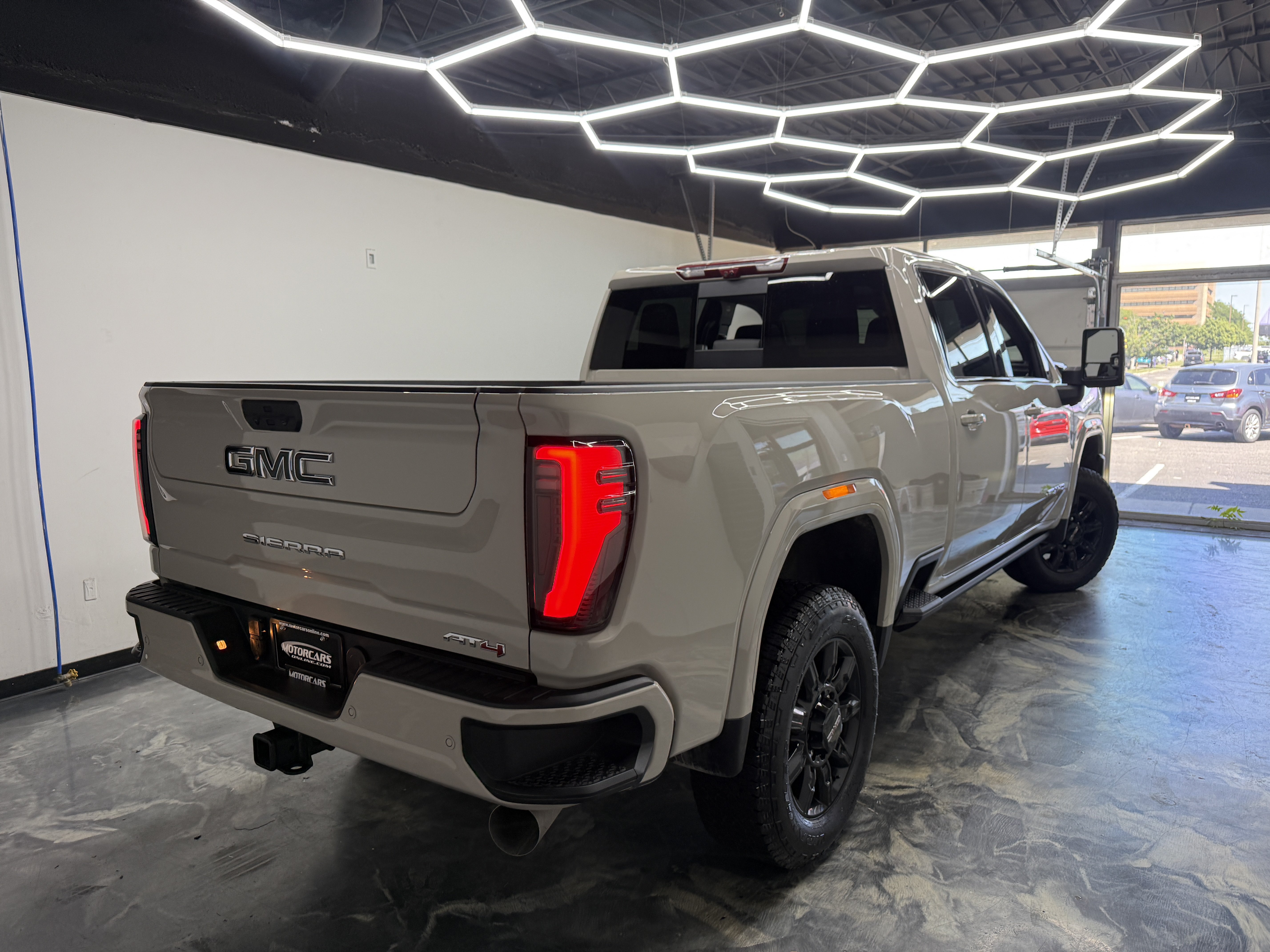 Used 2026 GMC Sierra 2500 AT4 w/ AT4 Premium Plus Package AWD/4WD image 5