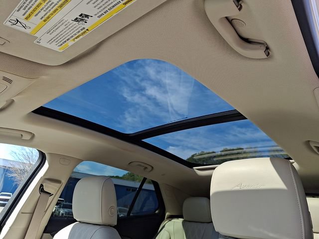 Used 2023 Buick Envision Avenir image 16