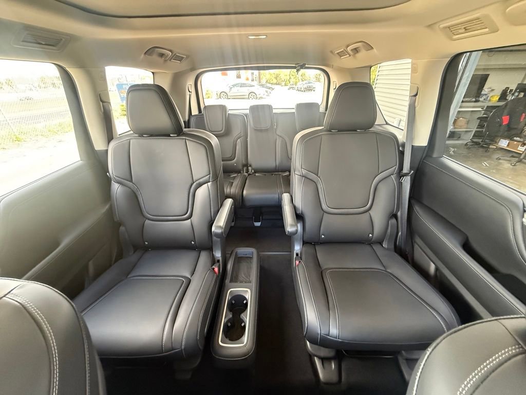 Used 2025 INFINITI QX80 Pure image 13