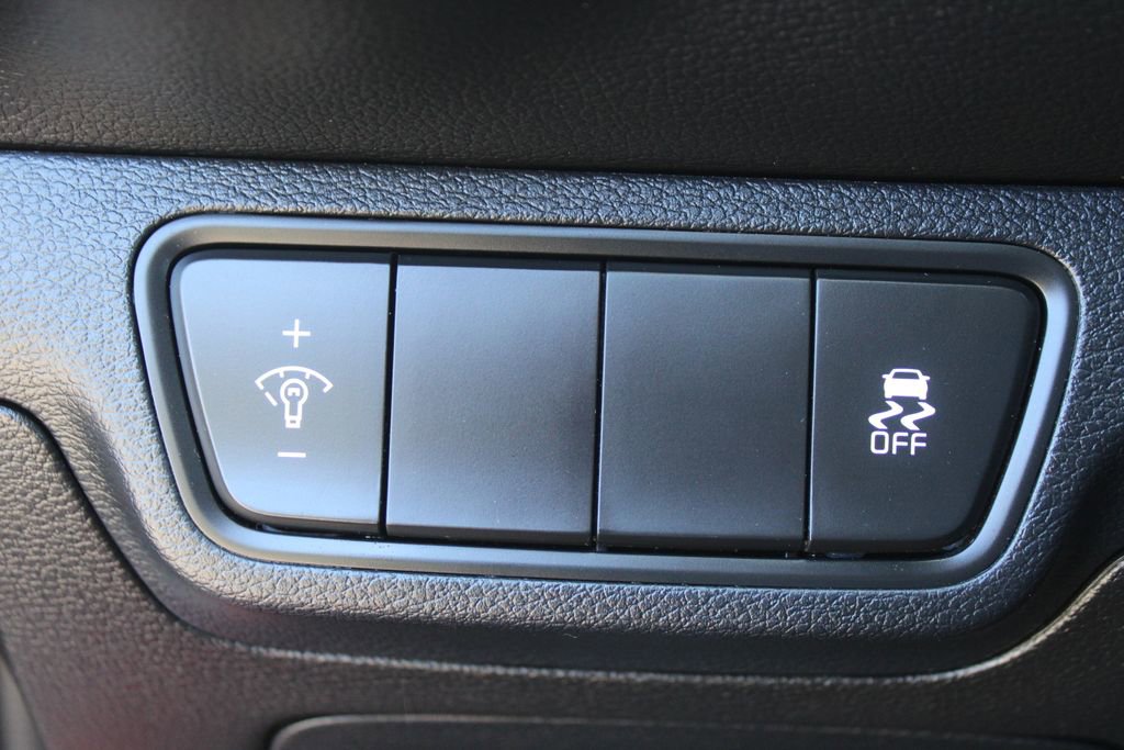 Certified 2023 Kia Forte LXS image 23