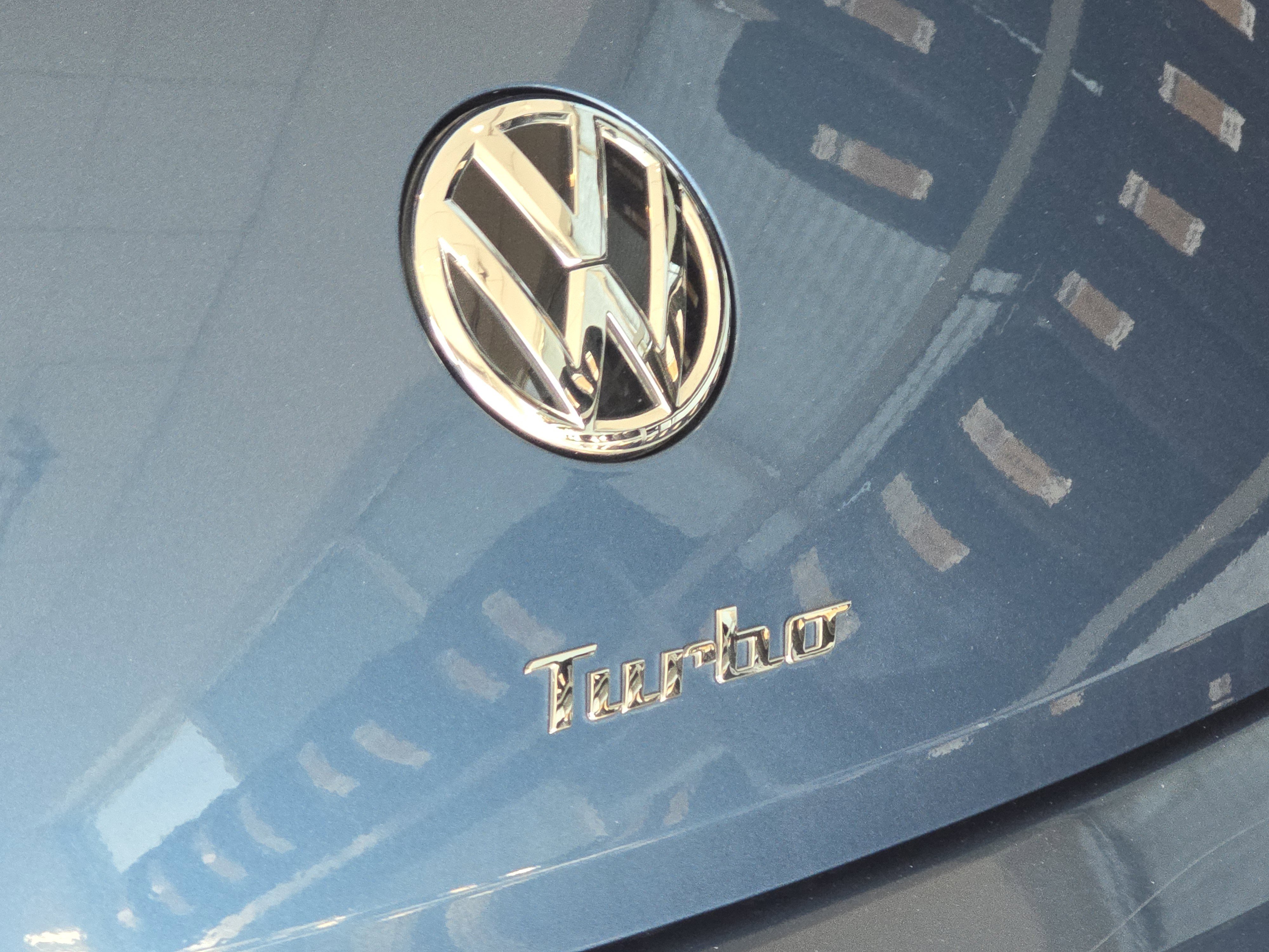 Used 2019 Volkswagen Beetle 2.0T SE image 14