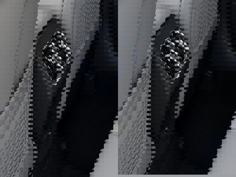 New 2025 Kia Sorento S image 26