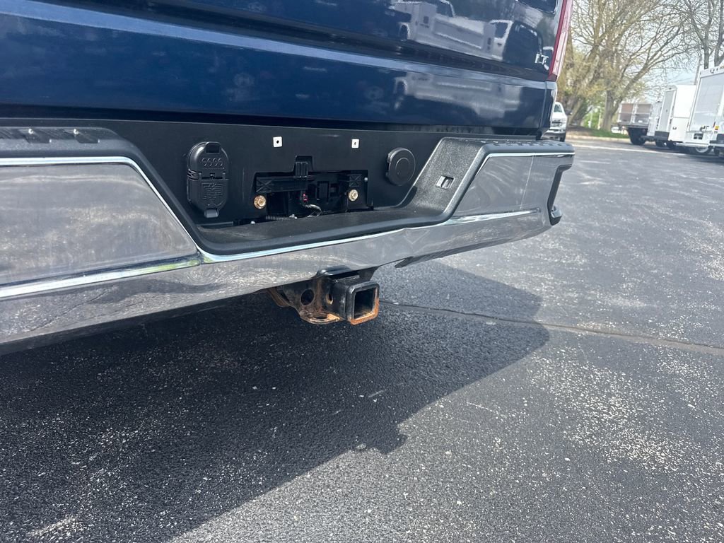 Used 2019 Chevrolet Silverado 1500 LT w/ All-Star Edition AWD/4WD image 13