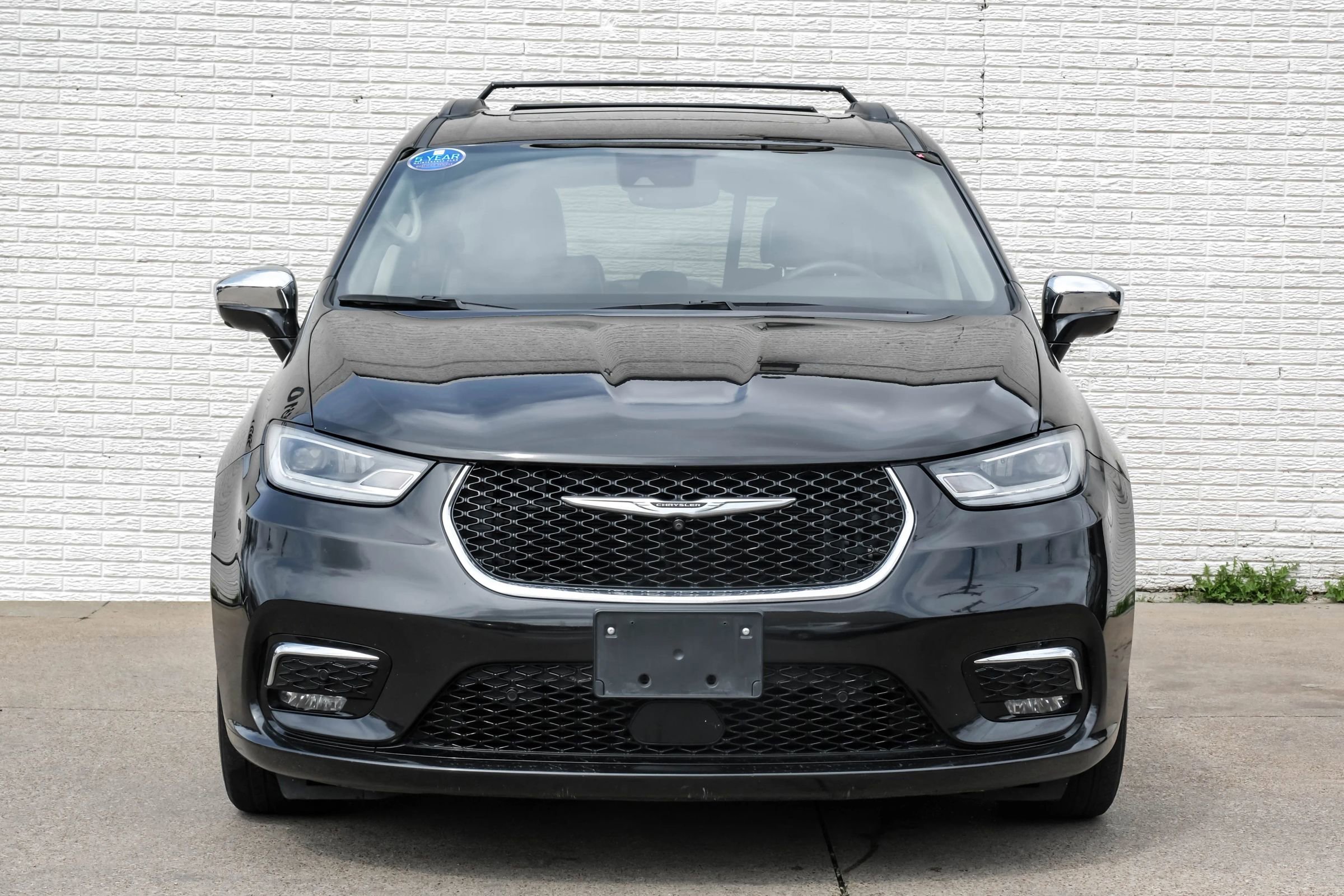 Used 2022 Chrysler Pacifica Limited FWD image 4