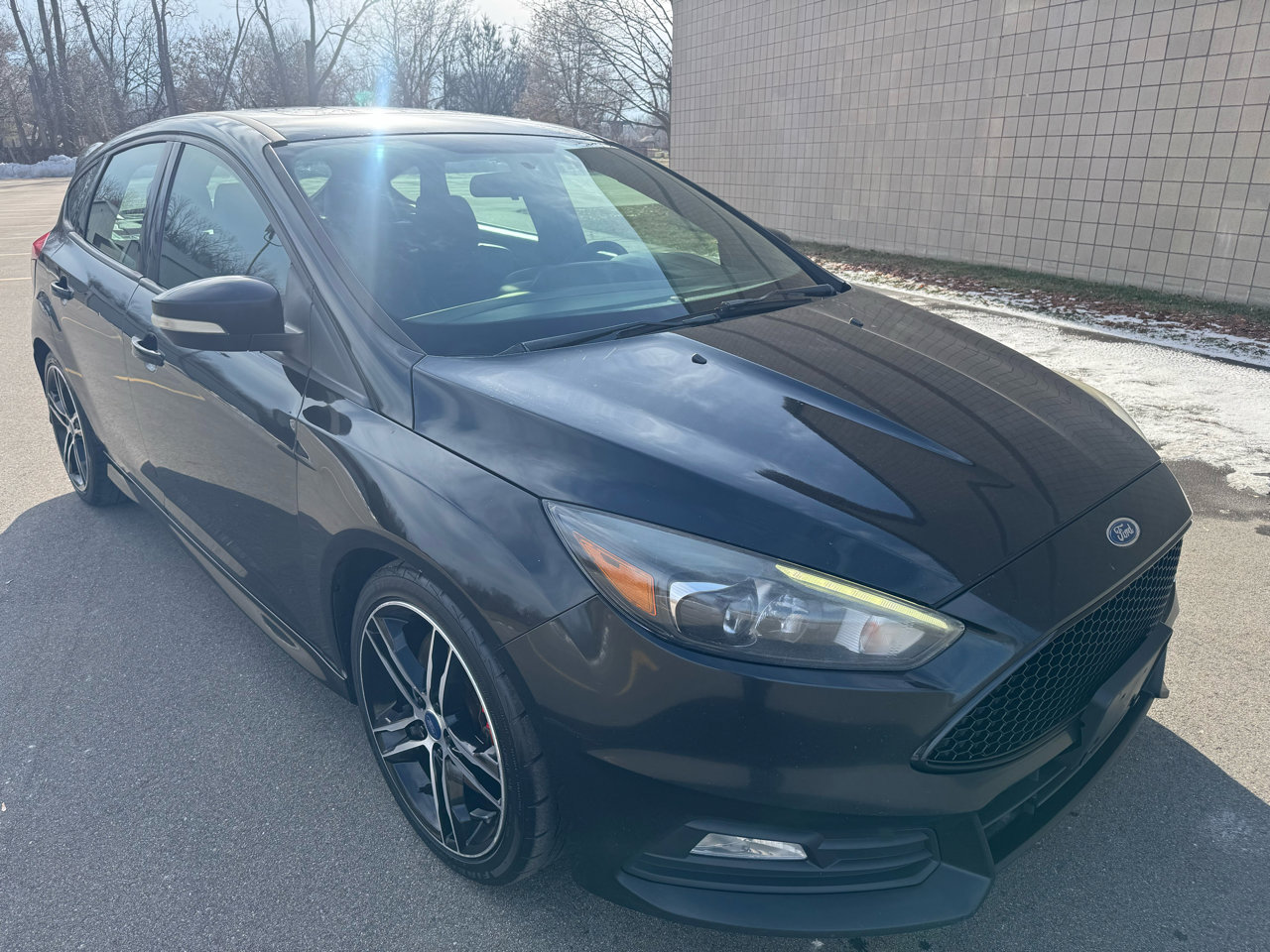 Used 2016 Ford Focus ST w/ Equipment Group 401A image 3