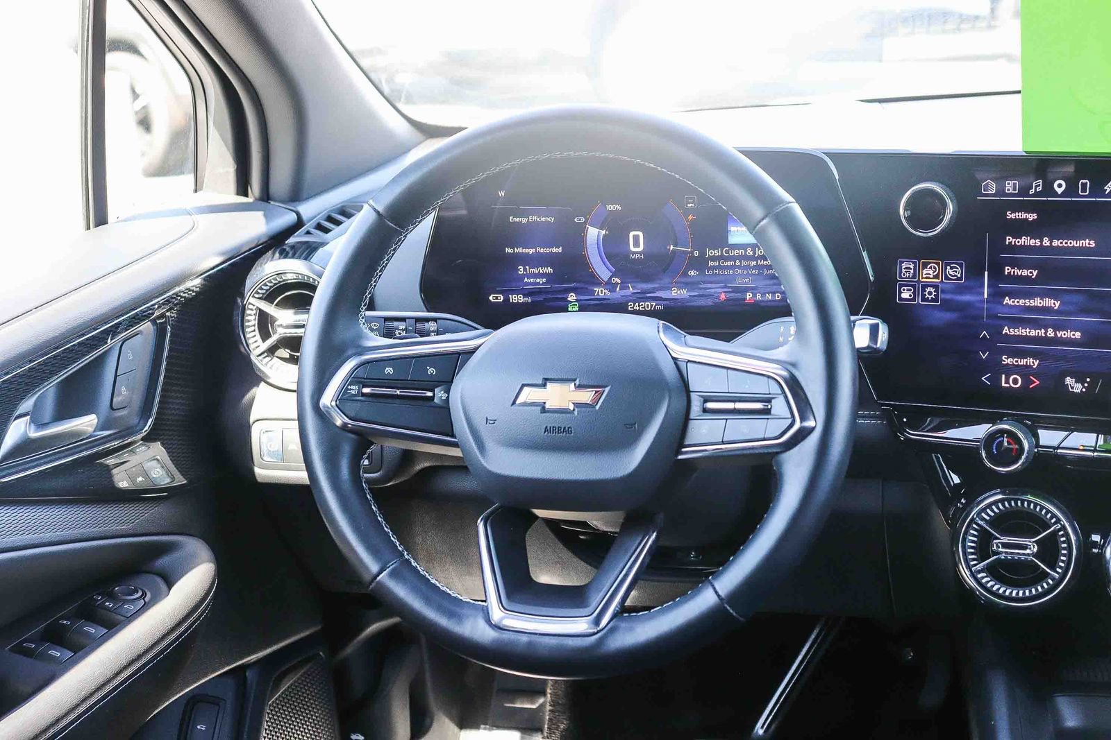 Used 2024 Chevrolet Blazer EV LT AWD/4WD image 15