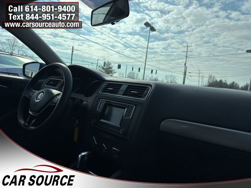 Used 2017 Volkswagen Jetta S image 30