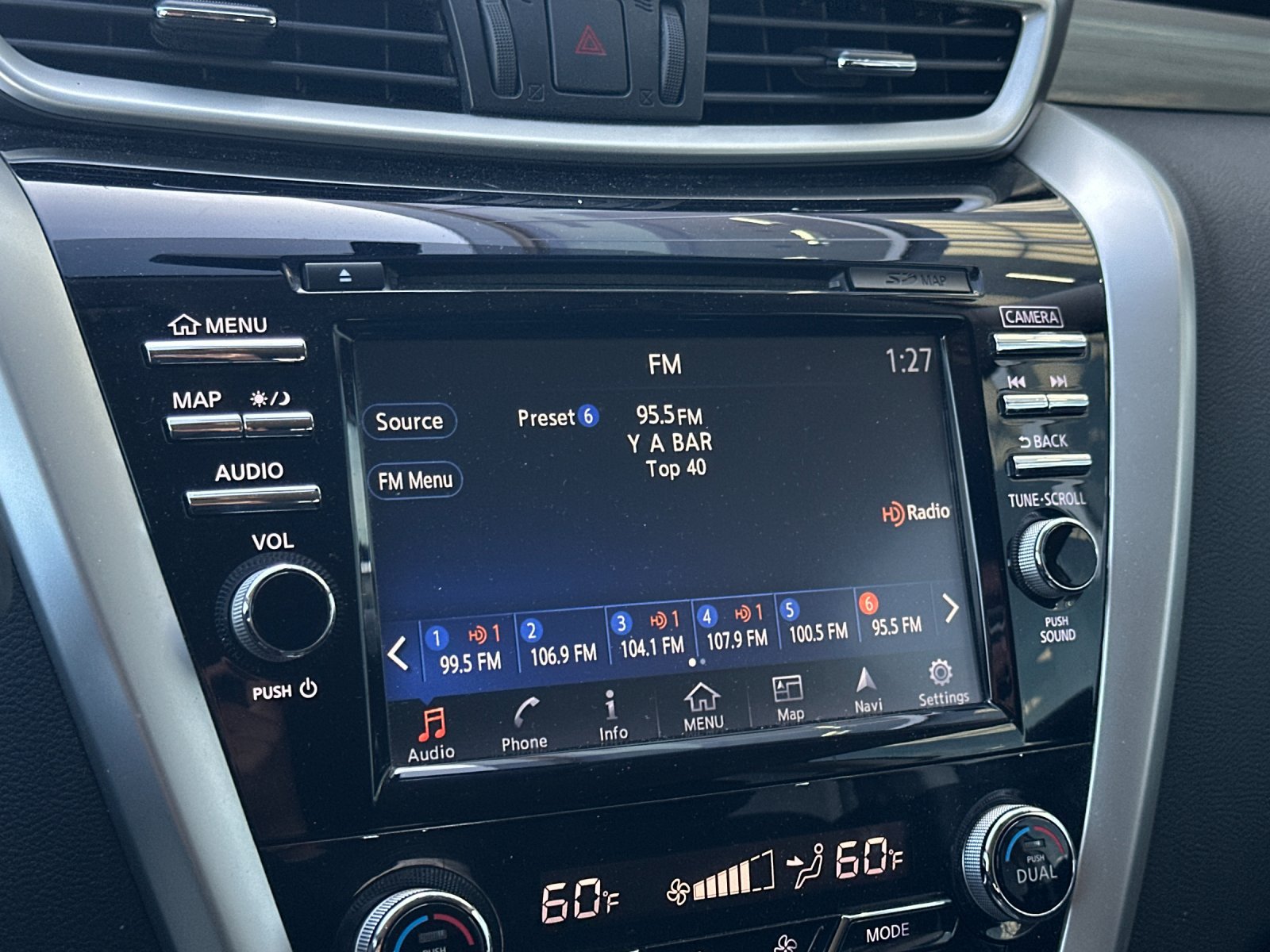 Used 2018 Nissan Murano SV AWD/4WD image 18