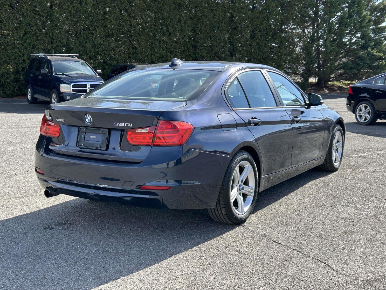 Used 2015 BMW 320i xDrive Sedan image 3