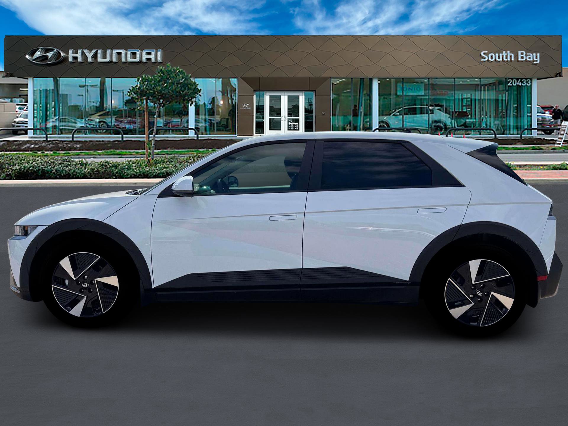 New 2026 Hyundai Ioniq 5 SEL image 3