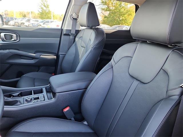 New 2026 Kia Sorento S image 14