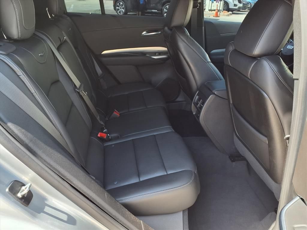 Used 2021 Cadillac XT4 Premium Luxury FWD image 13
