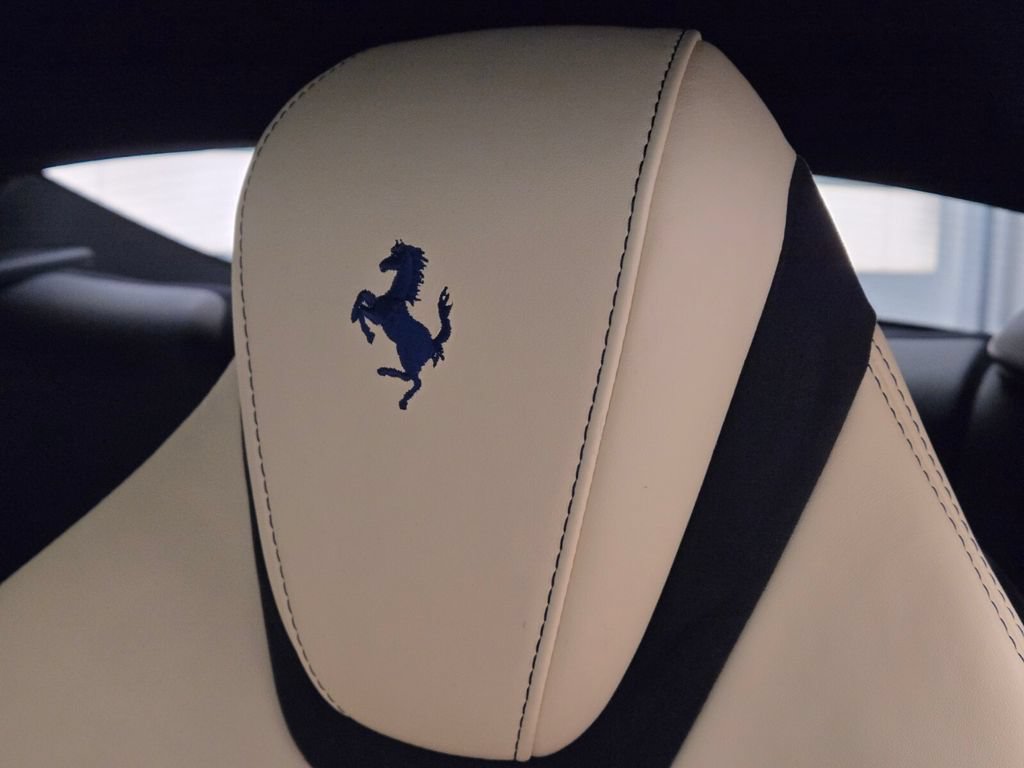 Used 2021 Ferrari Roma RWD image 33