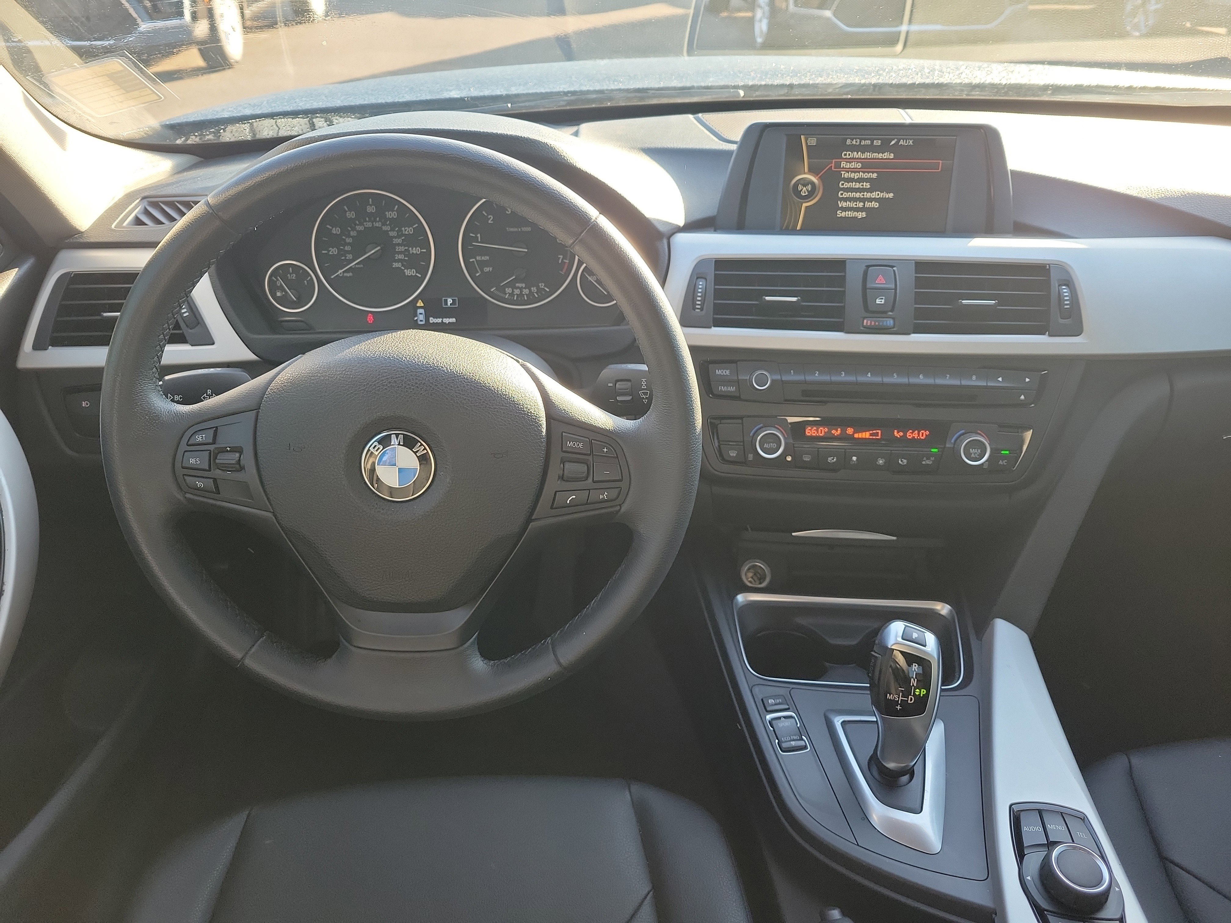 Used 2014 BMW 320i Sedan image 17