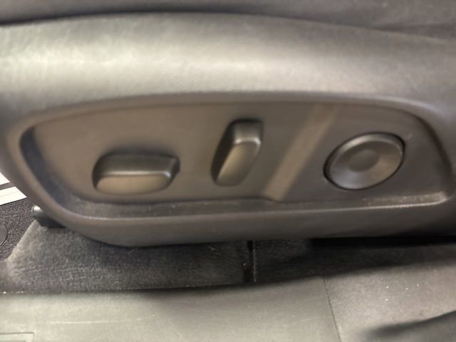 Used 2026 GMC Terrain AT4 w/ Technology Package II image 38