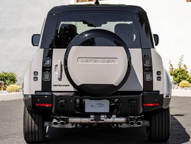 New 2026 Land Rover Defender 110 X-Dynamic SE AWD/4WD image 8