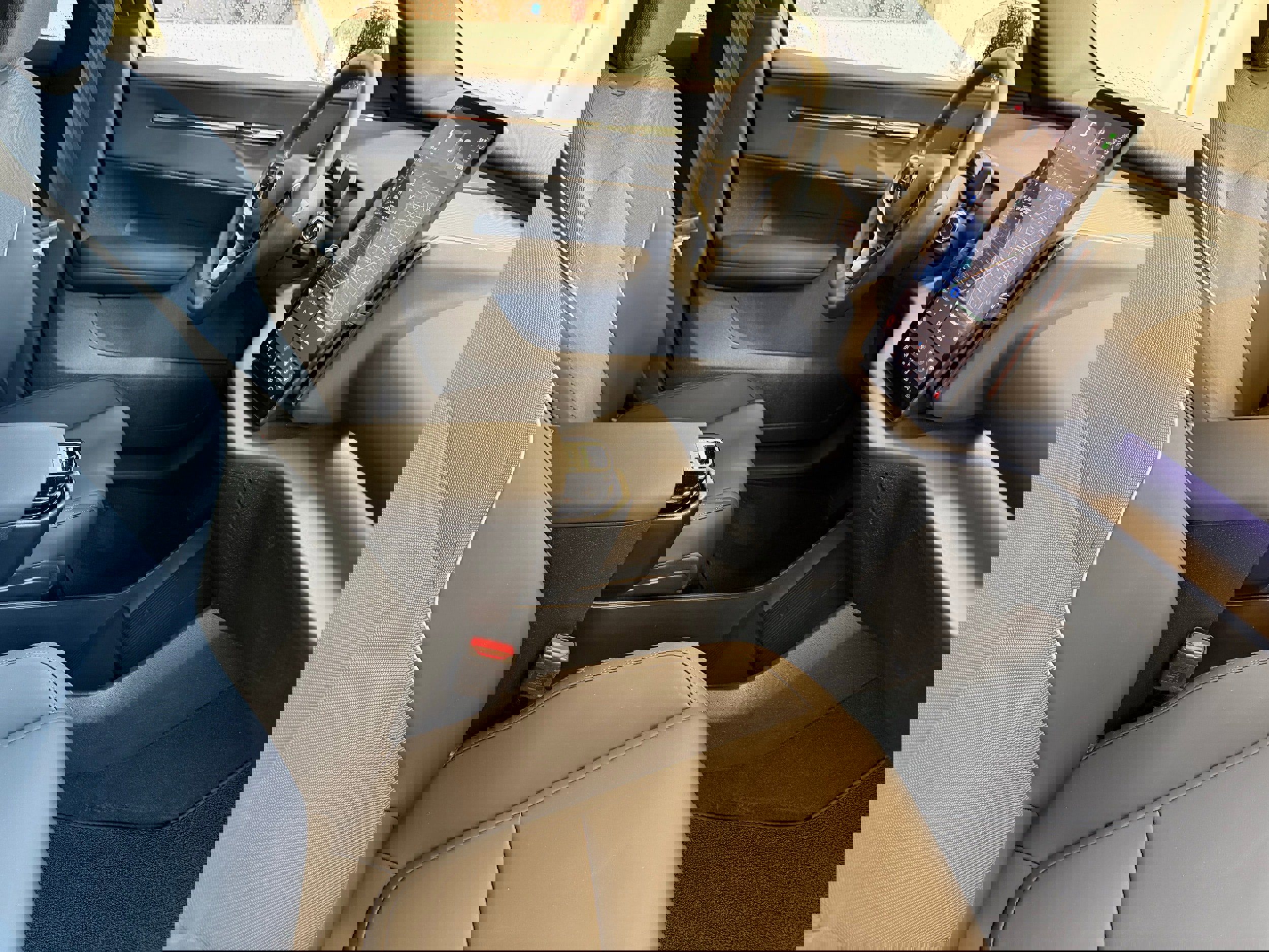 Certified 2025 Volvo EX30 Ultra image 25