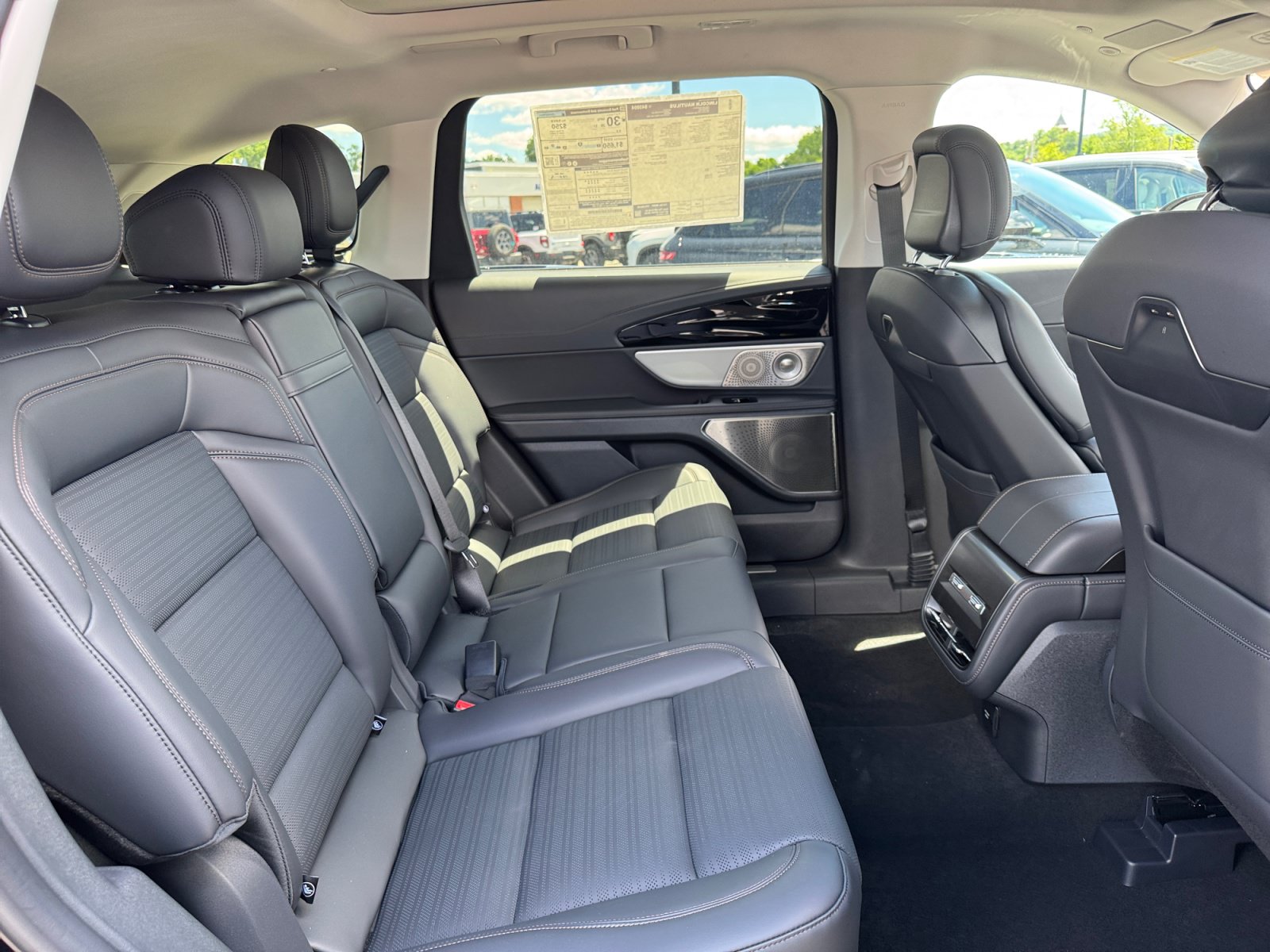 New 2026 Lincoln Nautilus Reserve AWD/4WD image 28