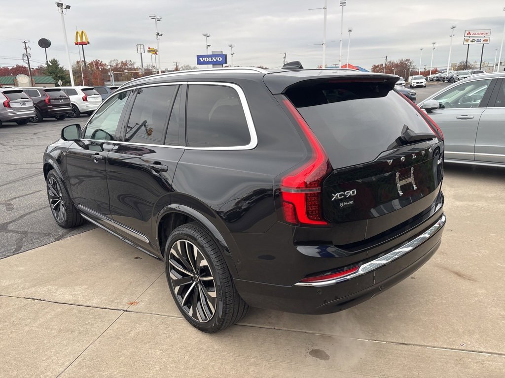 Certified 2025 Volvo XC90 B6 Plus image 9