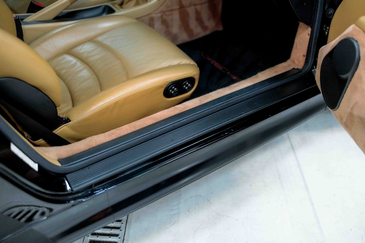 Used 1998 Porsche 911 Carrera 4S image 44