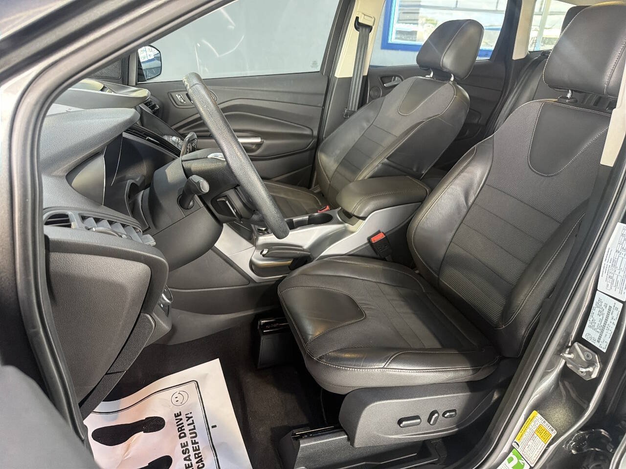 Used 2016 Ford Escape SE w/ SE Chrome Package FWD image 14