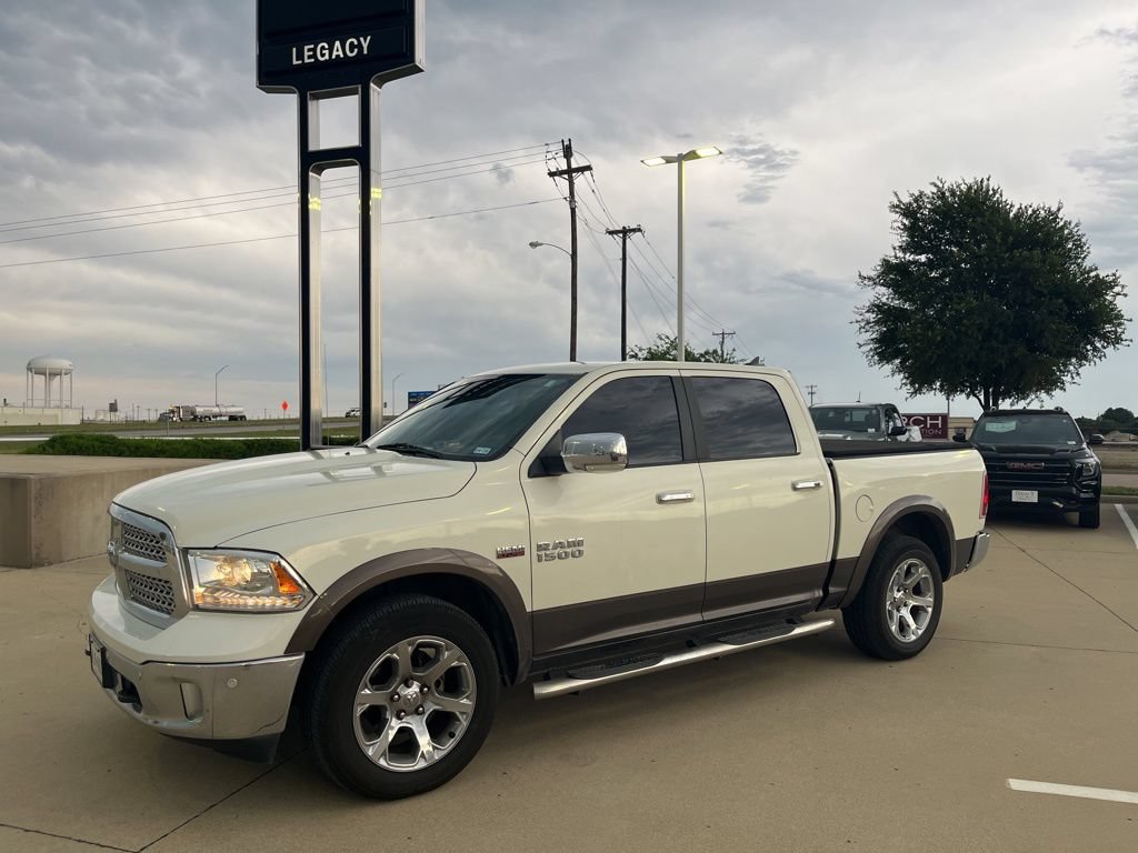 Used 2018 RAM 1500 Laramie w/ Convenience Group AWD/4WD video 1