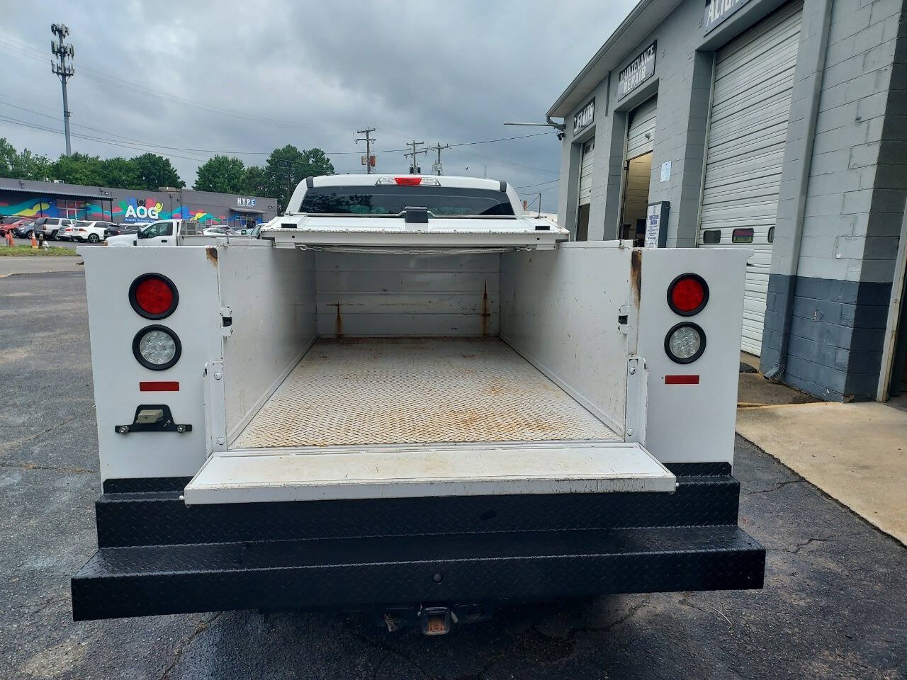Used 2017 Ford F250 XL w/ Power Equipment Group AWD/4WD image 9