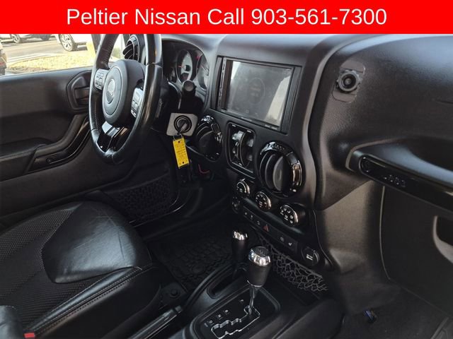 Used 2016 Jeep Wrangler Unlimited Sahara image 11