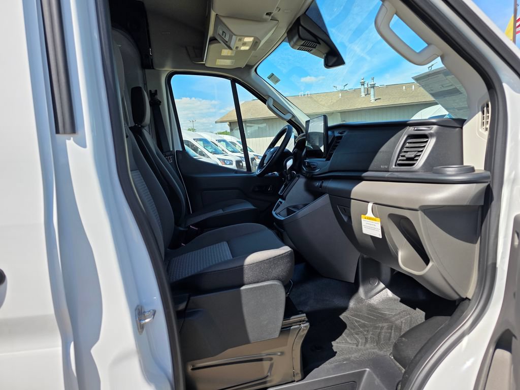 New 2026 Ford Transit 250 148 Medium Roof RWD image 11