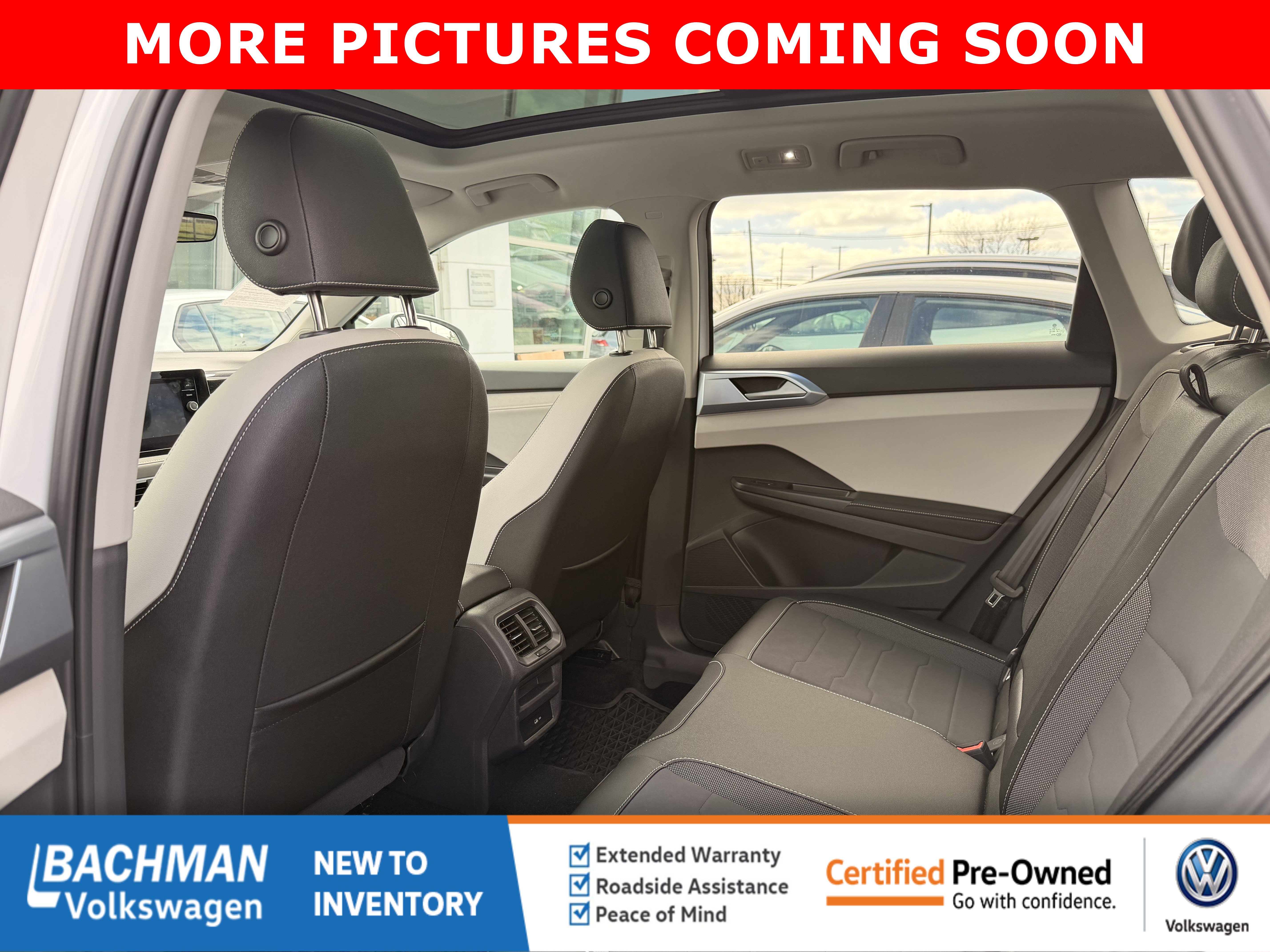 Certified 2025 Volkswagen Taos SE w/ Panoramic Sunroof Package image 7