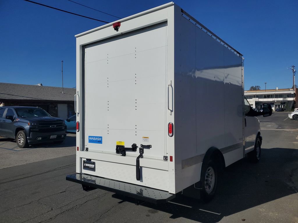 New 2025 Chevrolet Express 3500 w/ Power Convenience Package image 5