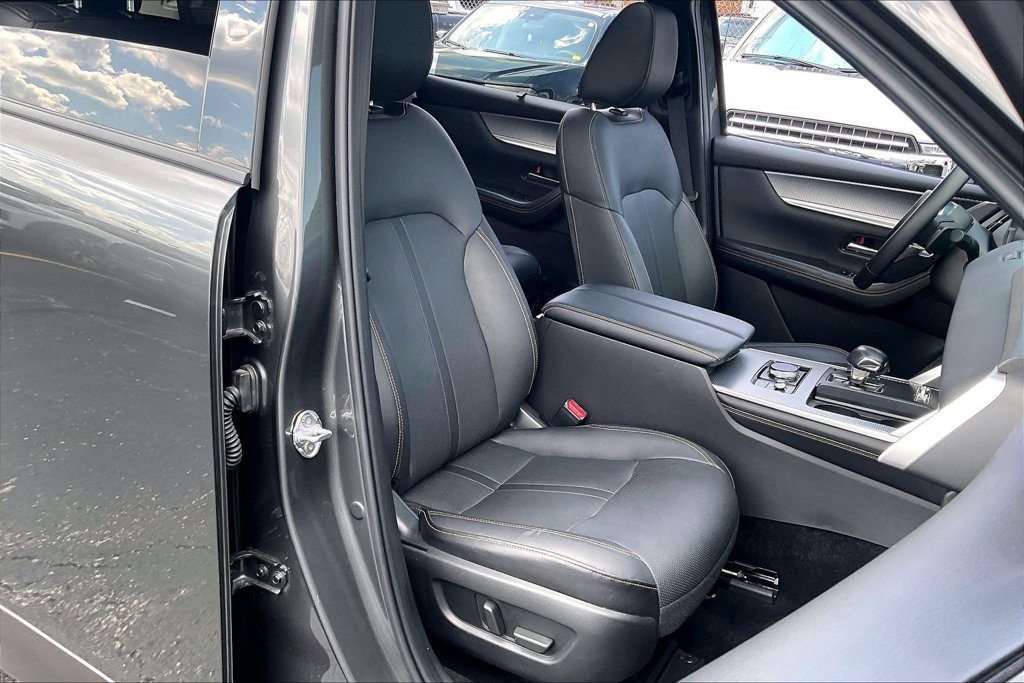 Used 2025 MAZDA CX-90 3.3 Turbo w/ Preferred Package AWD/4WD image 6