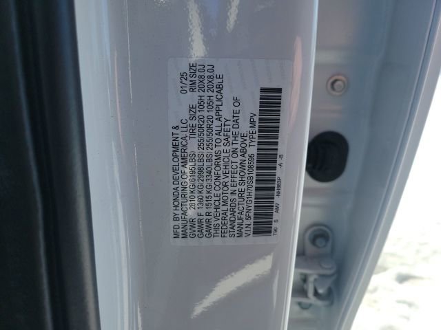 Certified 2025 Honda Pilot Touring image 16