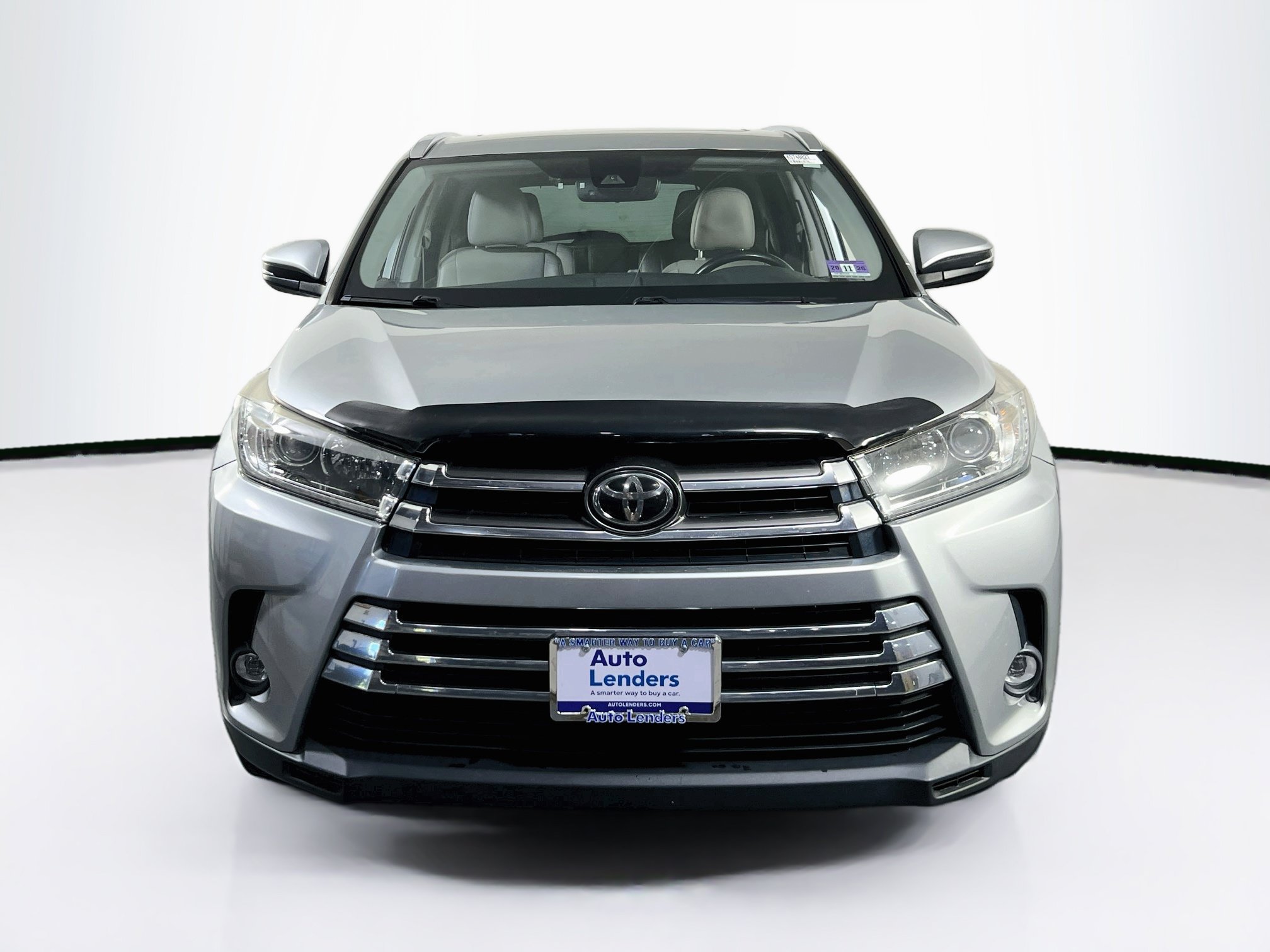 Used 2019 Toyota Highlander Limited AWD/4WD image 2