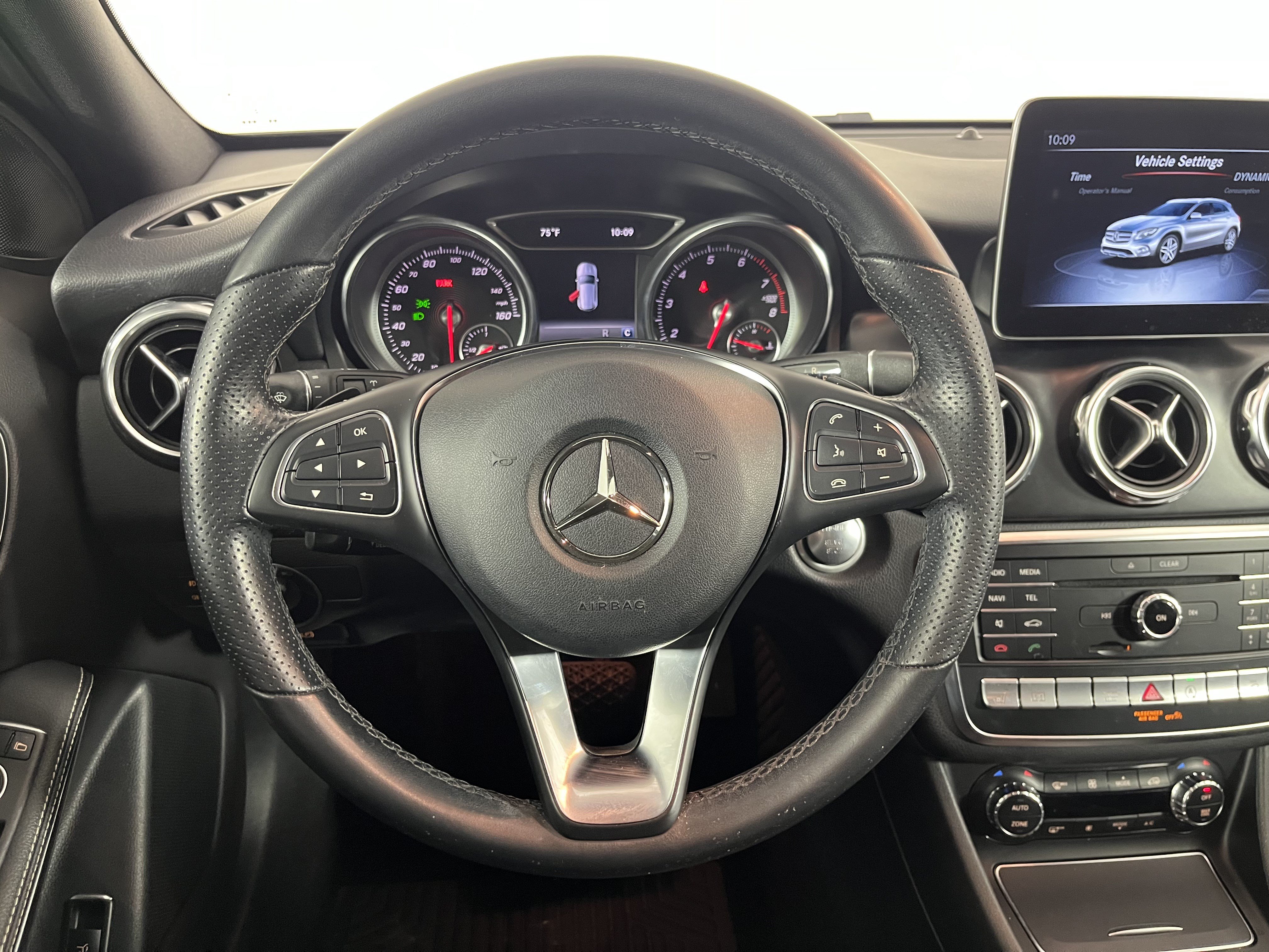 Used 2019 Mercedes-Benz GLA 250 4MATIC image 12